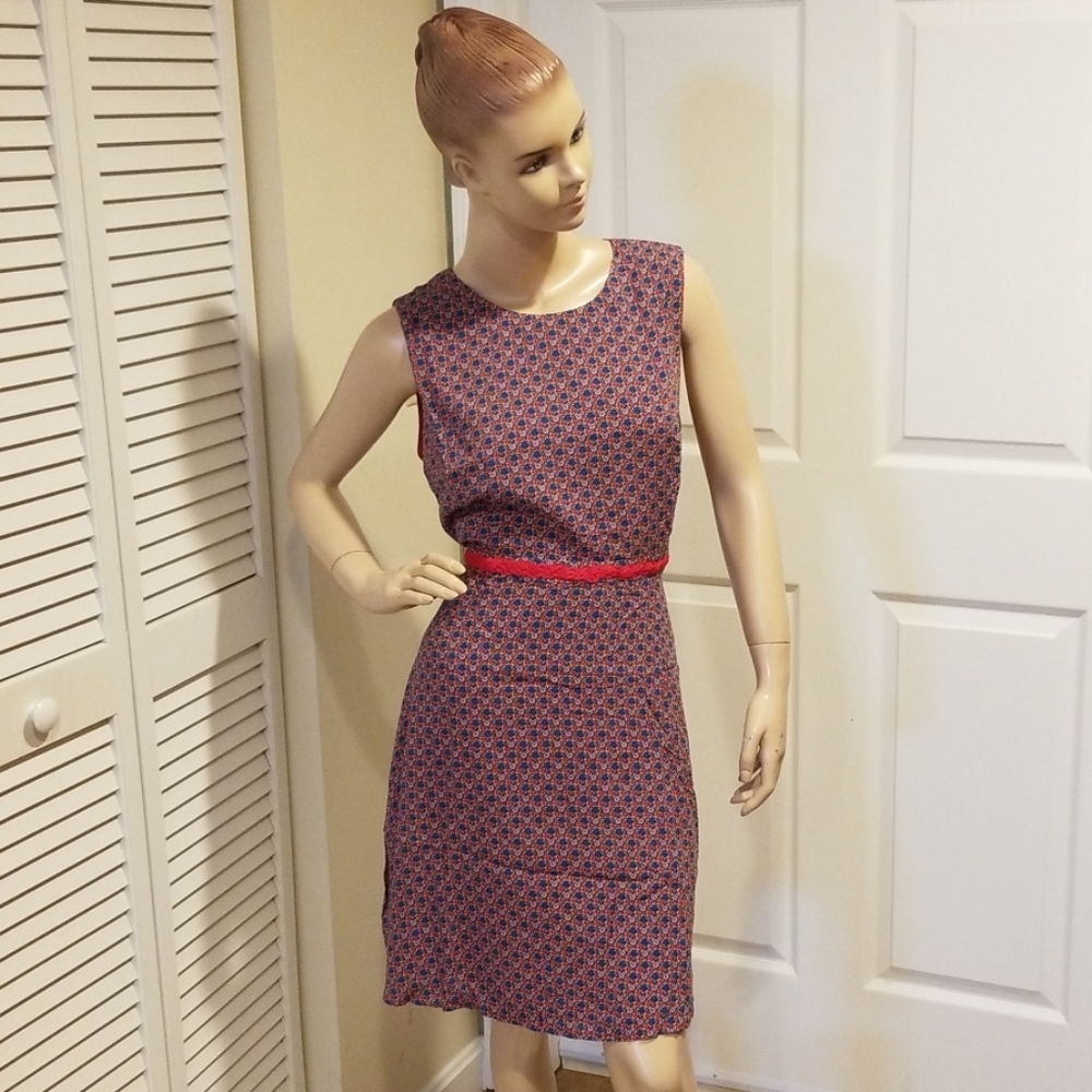 NWT Esley Sleeveless Blue Red Floral Dress